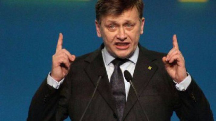 Antonescu: Episodul Roşca Stănescu e încheiat. L-am asigurat pe Ponta că are sprijinul nostru